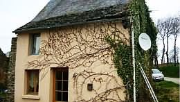 Cottage for sale in Brittany with some works needed