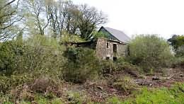 Property to renovate in Brittany
