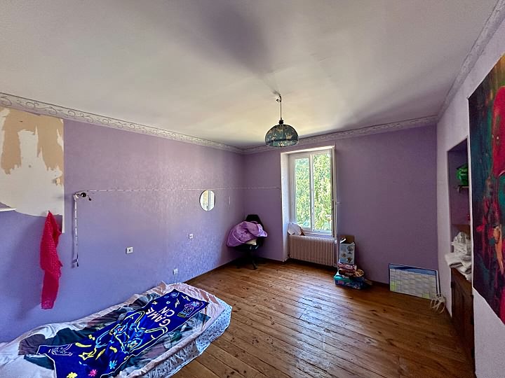 F