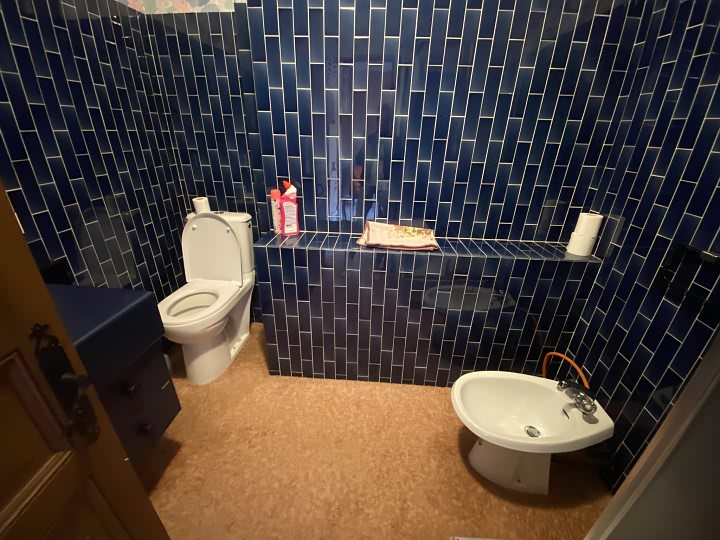 K