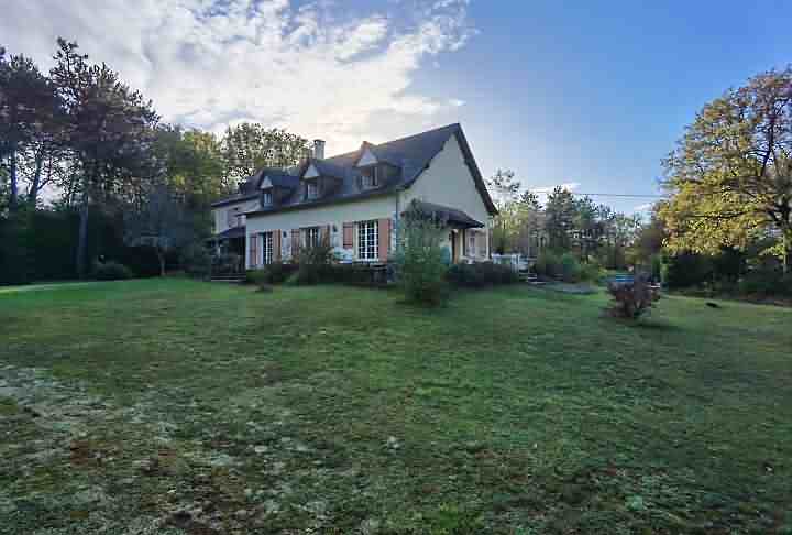 10 bed stone house for sale near Dussac