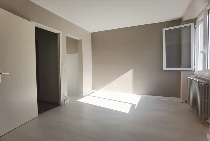 5 bed stone house for sale near Dussac
