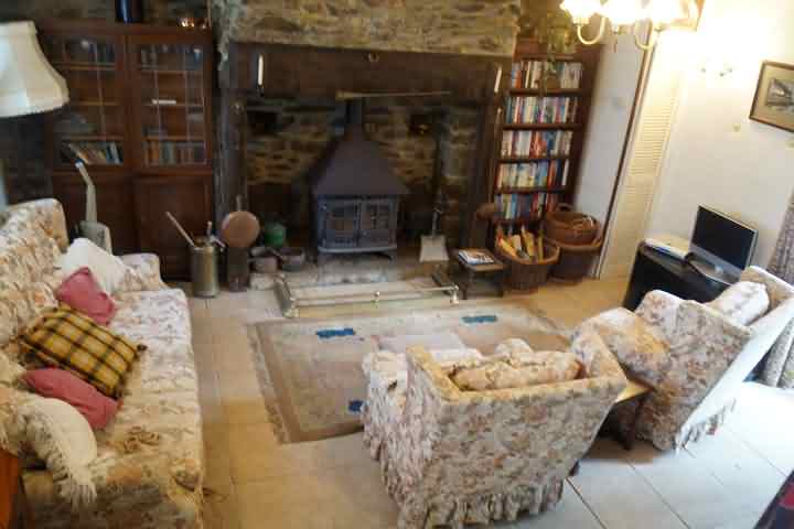 2 bed stone house for sale near Kerraden