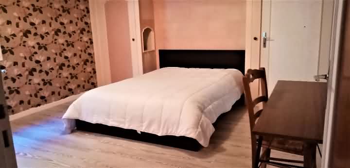 5 bed stone house for sale near Lesbois