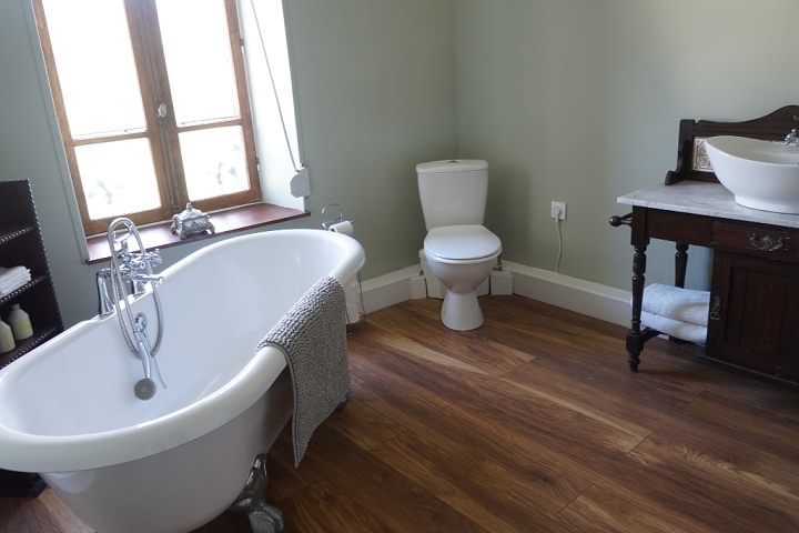 4 bed stone house for sale near Kerraden