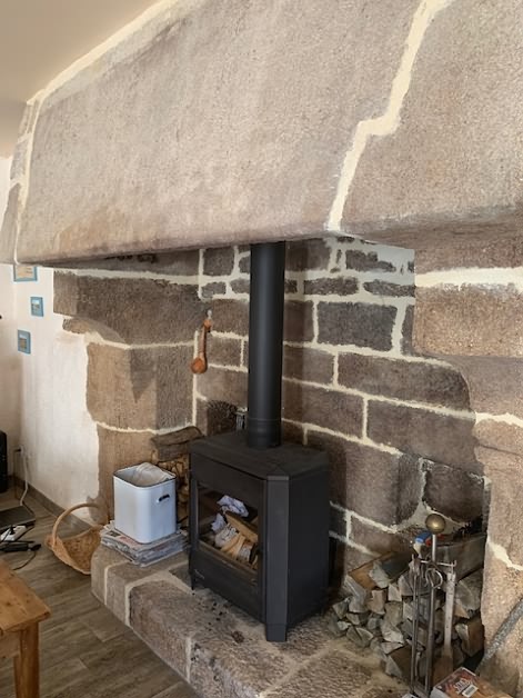 3 bed stone house for sale near Le Sourn