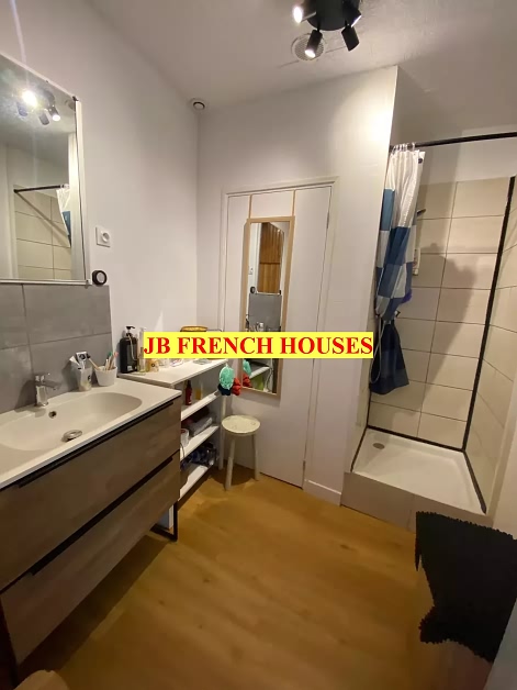 2 bed stone house for sale near Haimps