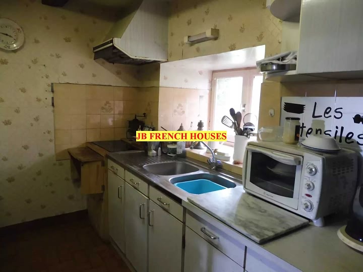 3 bed stone house for sale near Caribet
