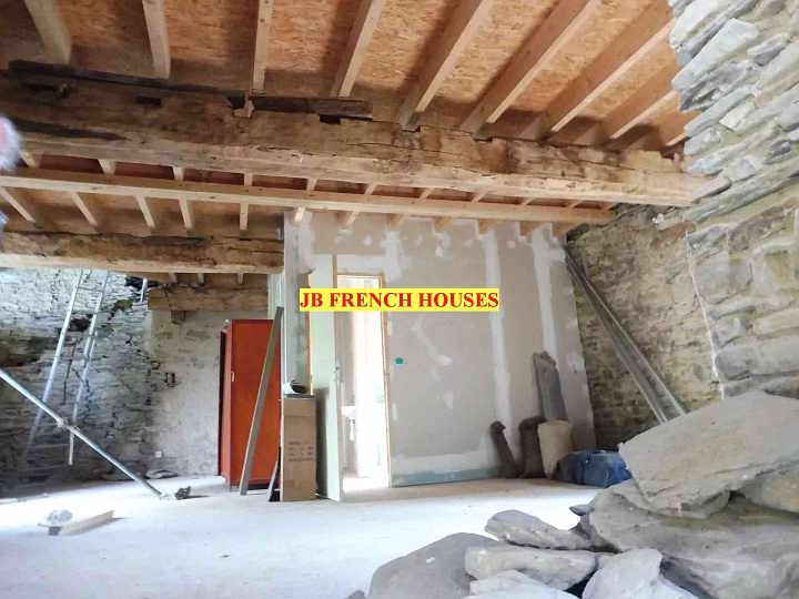 3 bed stone house for sale near Caribet