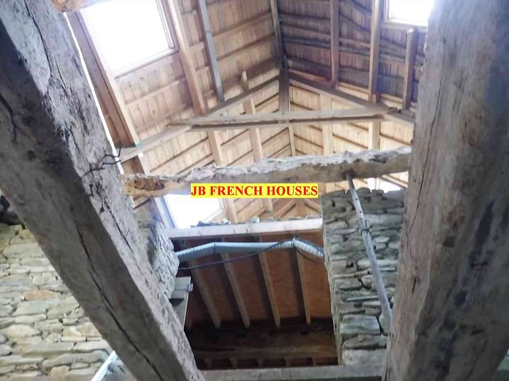 3 bed stone house for sale near Caribet