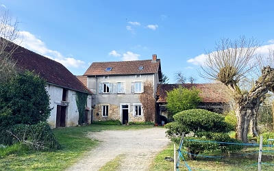4 bed stone house for sale near Aubas