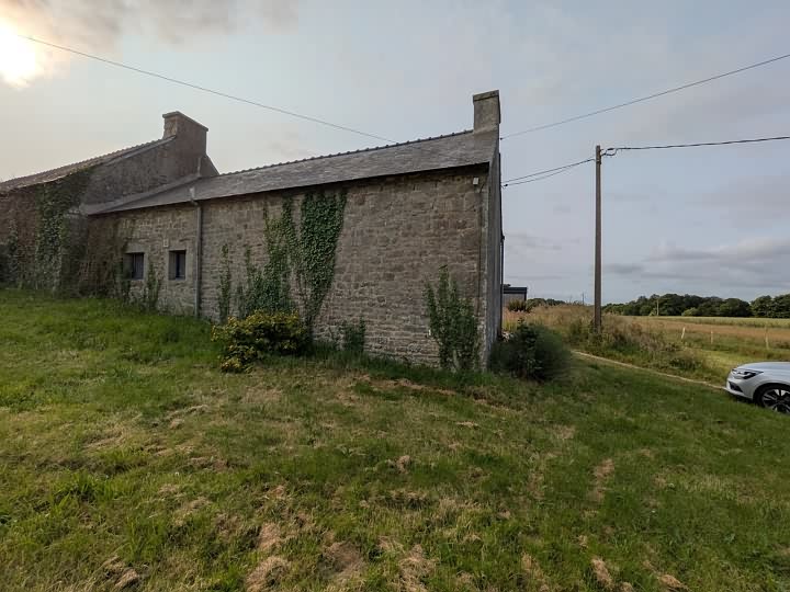 1 bed stone house for sale near Brittany centre