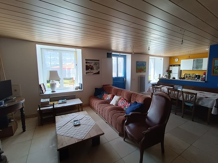 3 bed stone house for sale near Bothoa