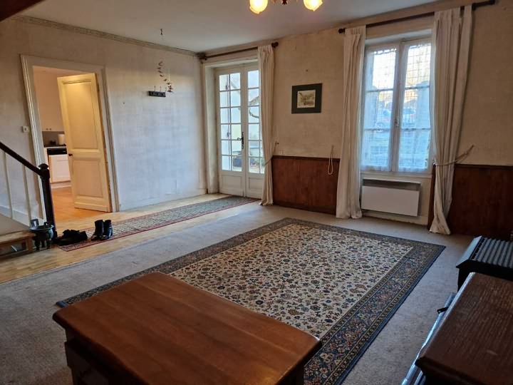4 bed stone house for sale near Castels