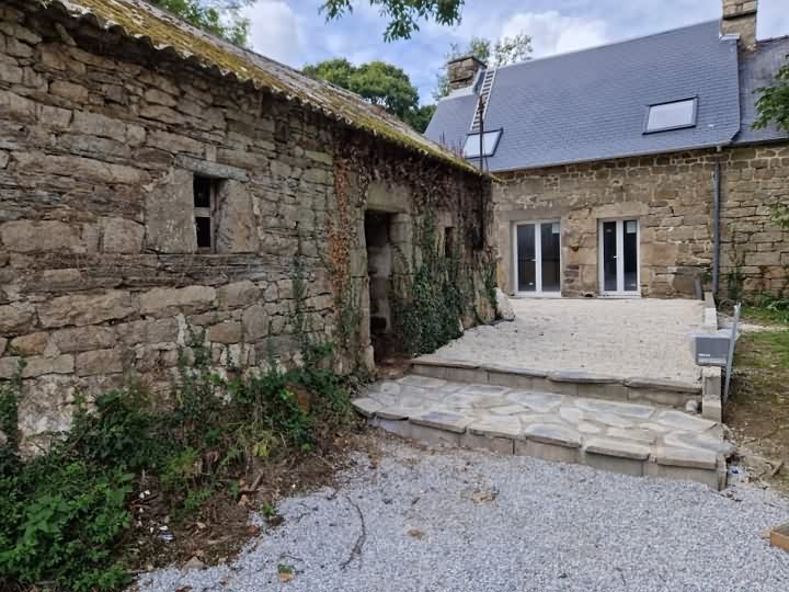 3 bed stone house for sale near Brittany centre