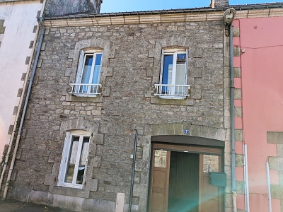 3 bed stone house for sale near Brittany centre