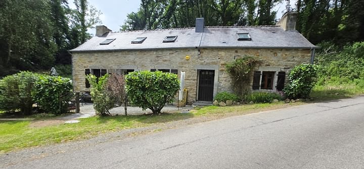 3 bed stone house for sale near Kerraden