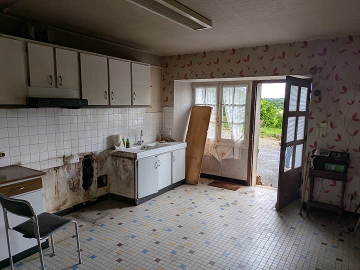 3 bed stone house for sale near Brittany centre