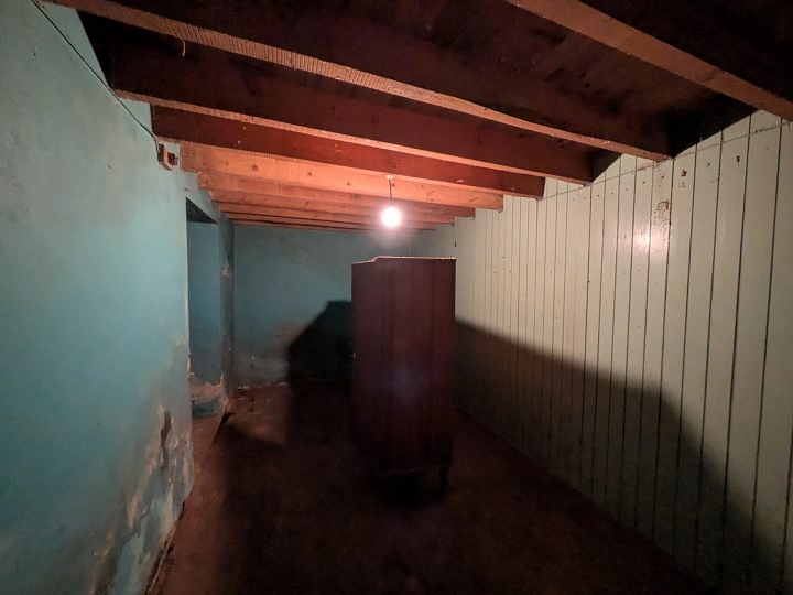 Stone house to renovate near Brittany centre