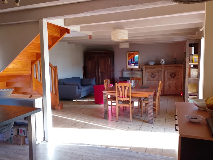 2 bed stone house for sale near Brittany centre