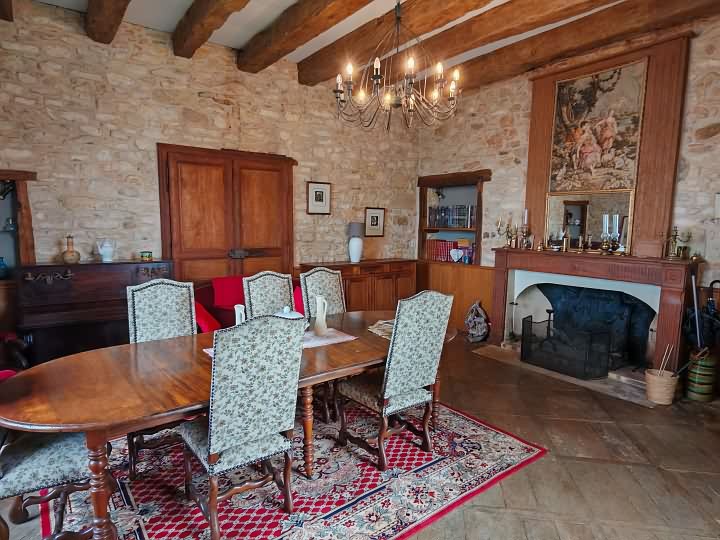 7 bed stone cottage for sale near Dussac