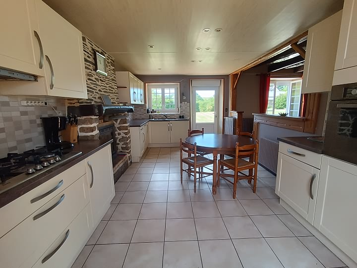 5 bed stone longère for sale near Bothoa