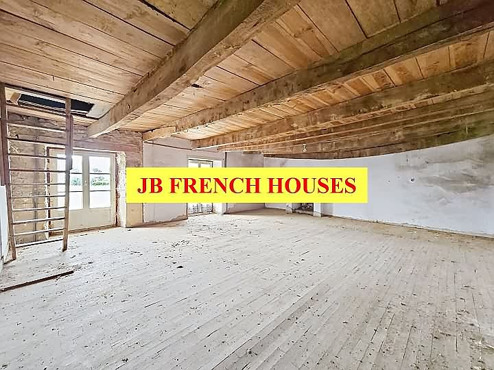 2 bed stone house for sale near Taupont