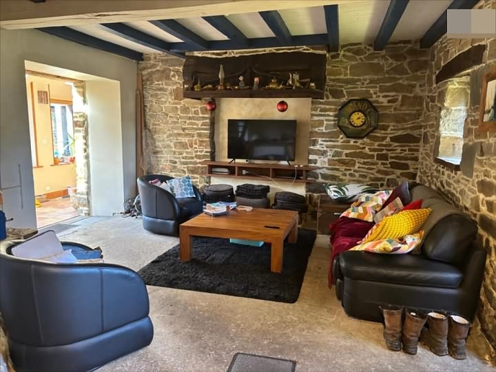 6 bed stone house for sale near Kerraden