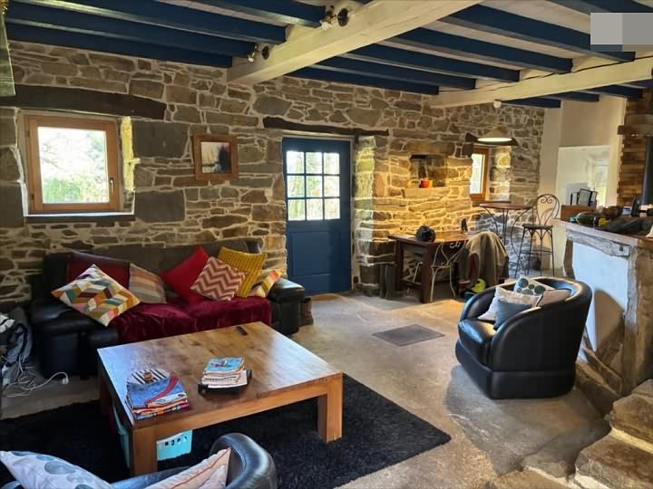 6 bed stone house for sale near Kerraden