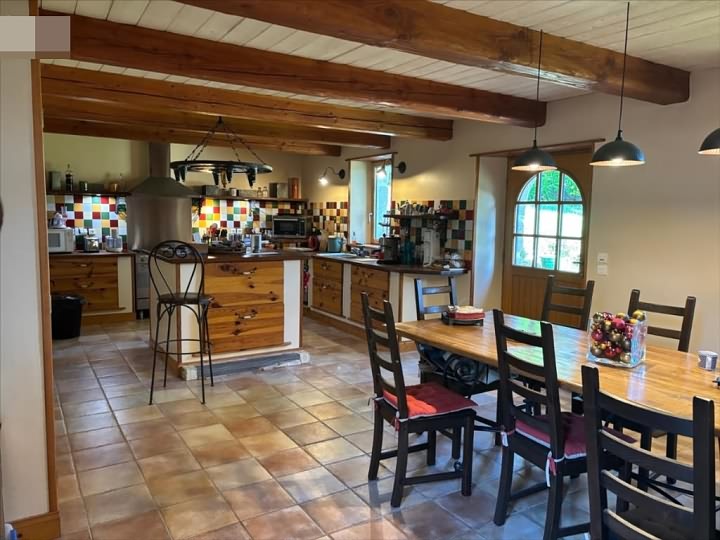 6 bed stone house for sale near Kerraden