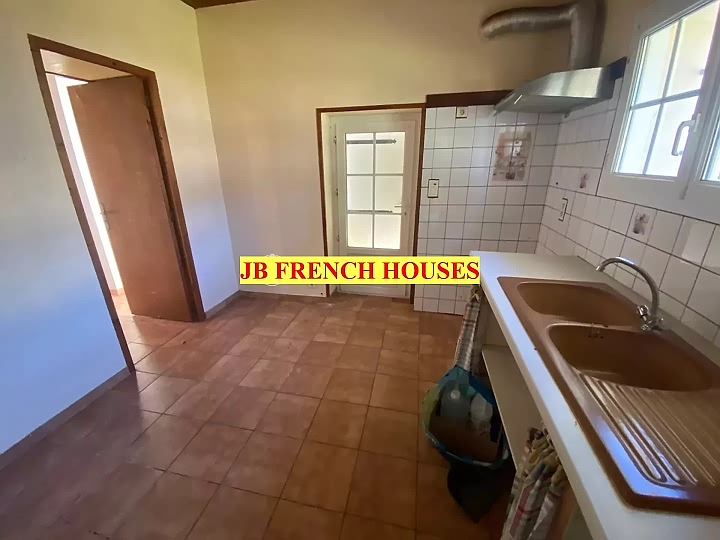 2 bed stone house for sale near Haimps