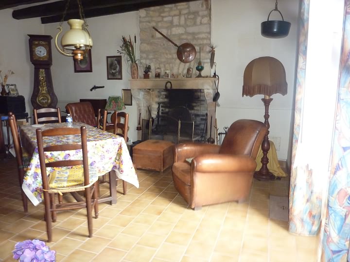 3 bed stone house for sale near Liglet