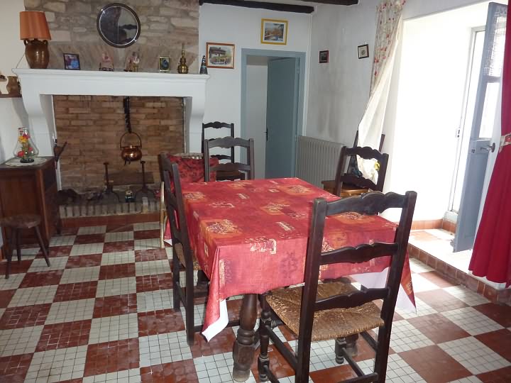 3 bed stone house for sale near Liglet