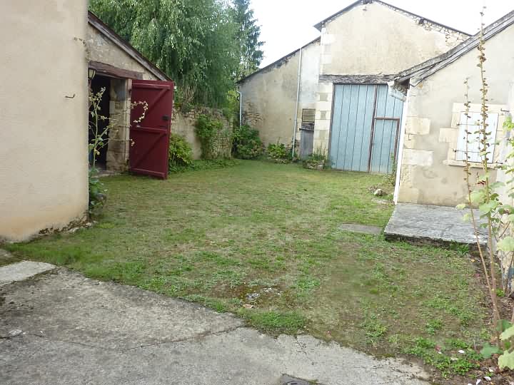 3 bed stone house for sale near Liglet
