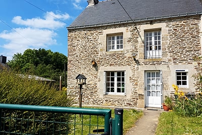 3 bed stone house for sale near Peer