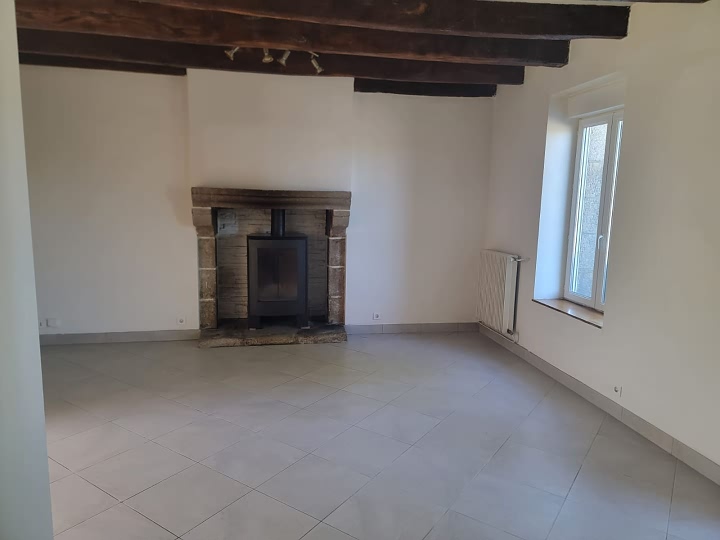 2 bed stone house for sale near Le Sourn