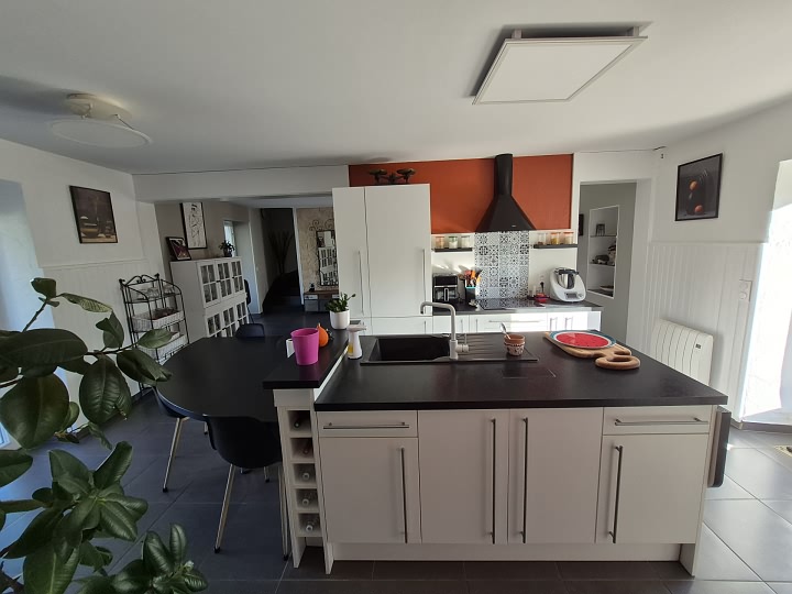 4 bed stone house for sale near Goulat