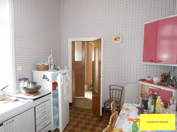 5 bed stone house for sale near Vengeons