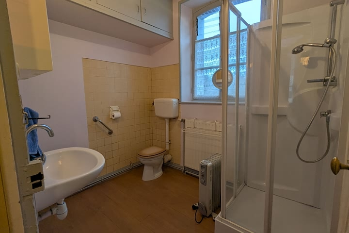 3 bed stone house for sale near Peer