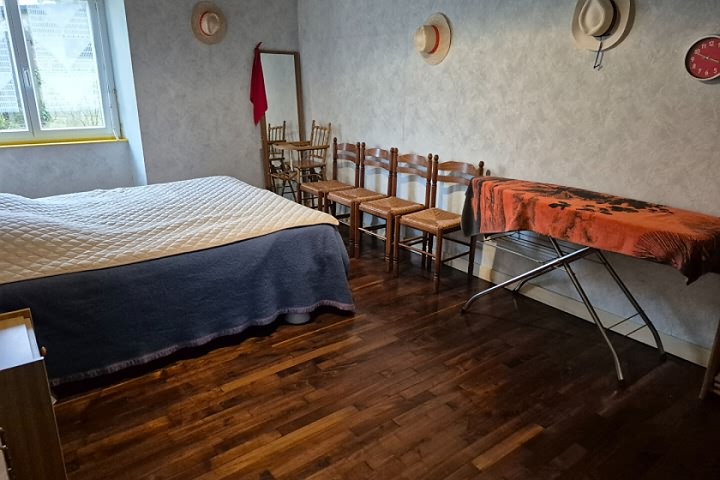 3 bed stone house for sale near Peer