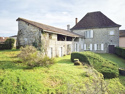3 bed stone farmhouse for sale near Goulat