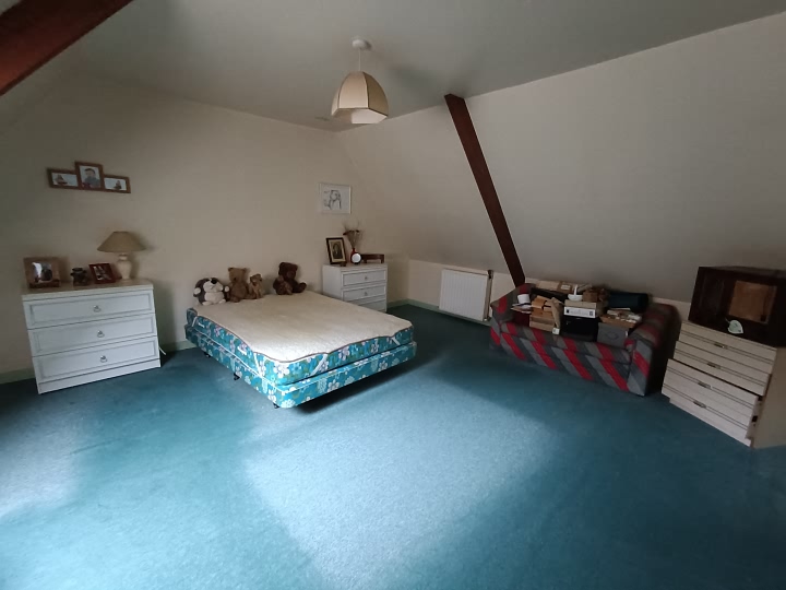 8 bed stone house for sale near Perret