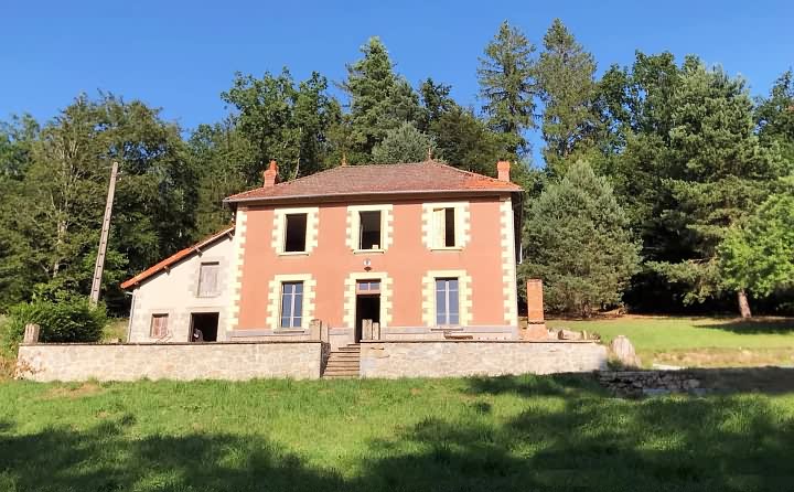 4 bed stone house for sale near Farges