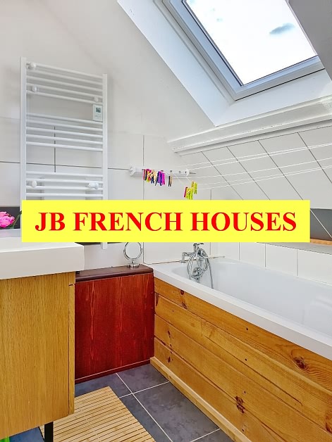 2 bed stone house for sale near Missiriac
