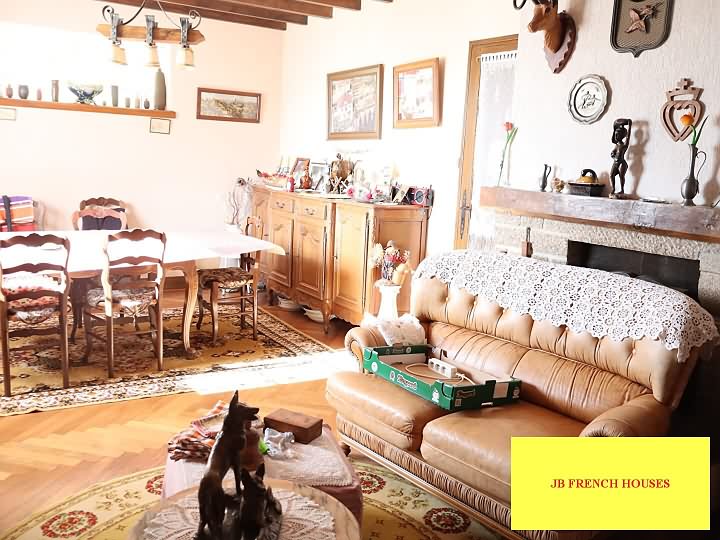 5 bed stone house for sale near Vengeons