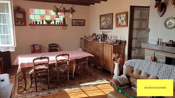 5 bed stone house for sale near Vengeons