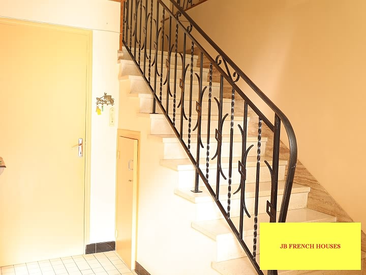 5 bed stone house for sale near Vengeons