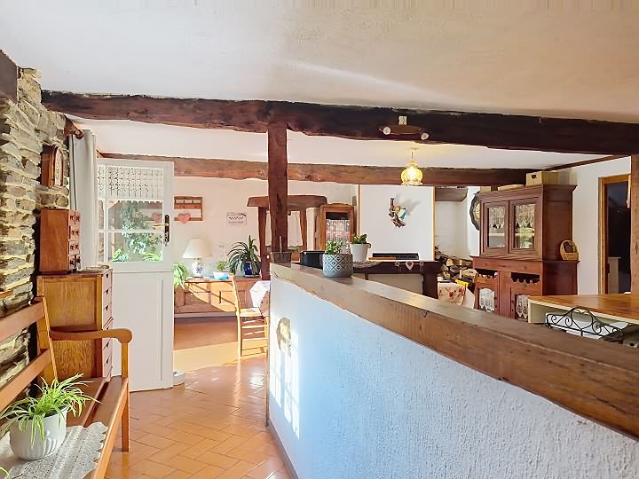 2 bed stone house for sale near Missiriac