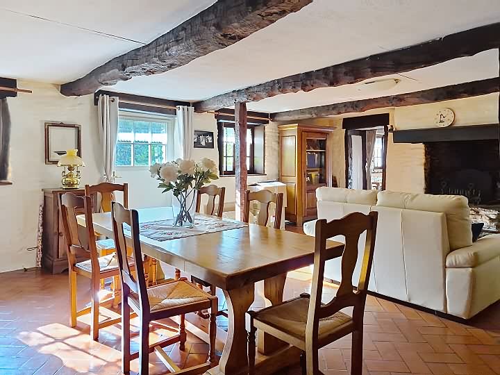 2 bed stone house for sale near Missiriac