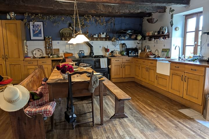4 bed stone house for sale near Mohon